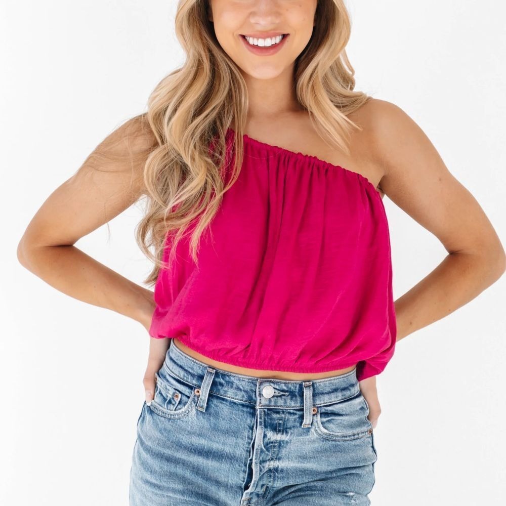 BY TOGETHER Hand It Over One Shoulder Blouse Top Fuchsia Pink‎ Size Medium NWT